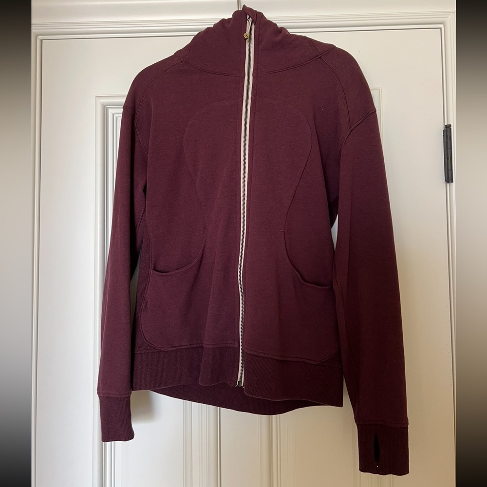 Lululemon “on the daily” hoodie